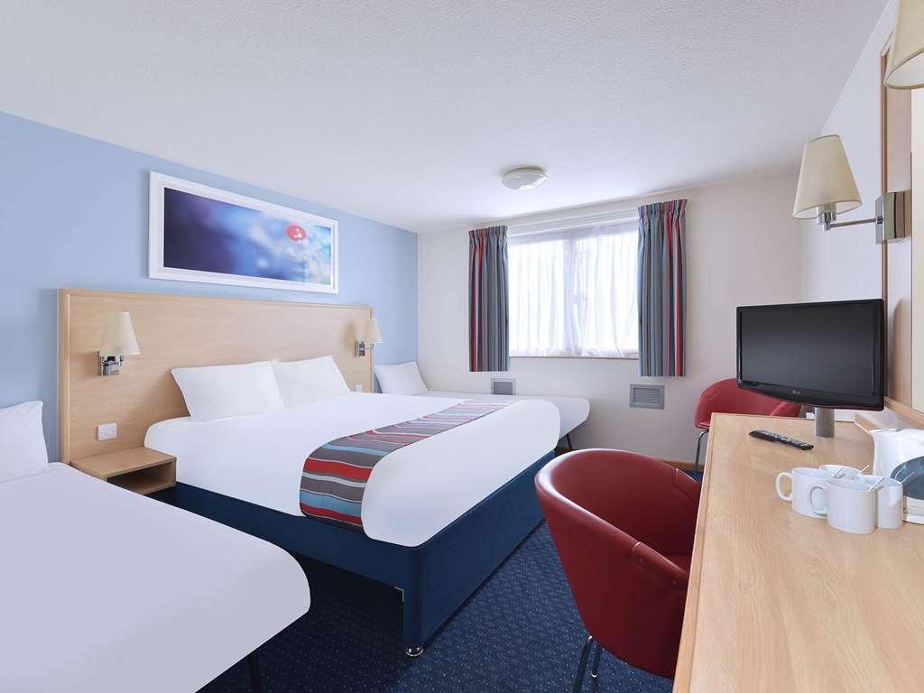 Travelodge Okehampton Whiddon Down Camera foto